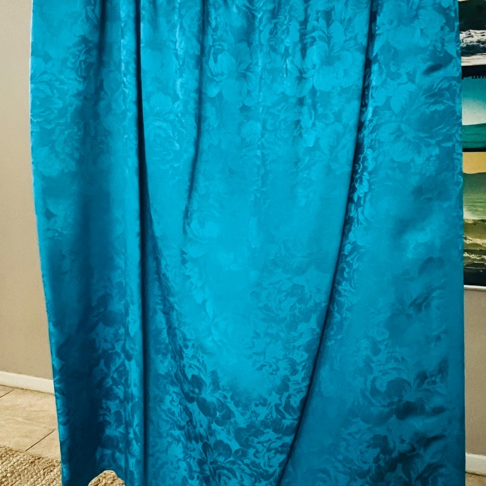 100% silk women's size 22 skirt and blouse jacket